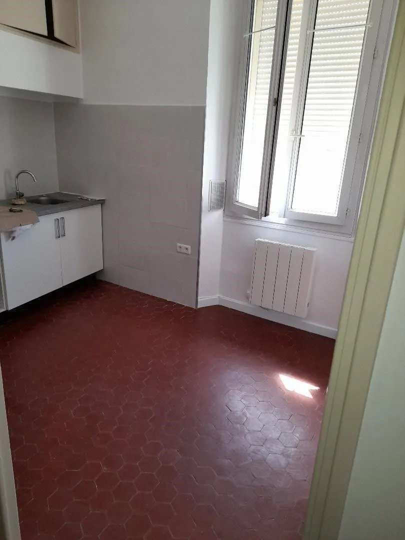 Appartement à louer, 39m², Marseille 8ème