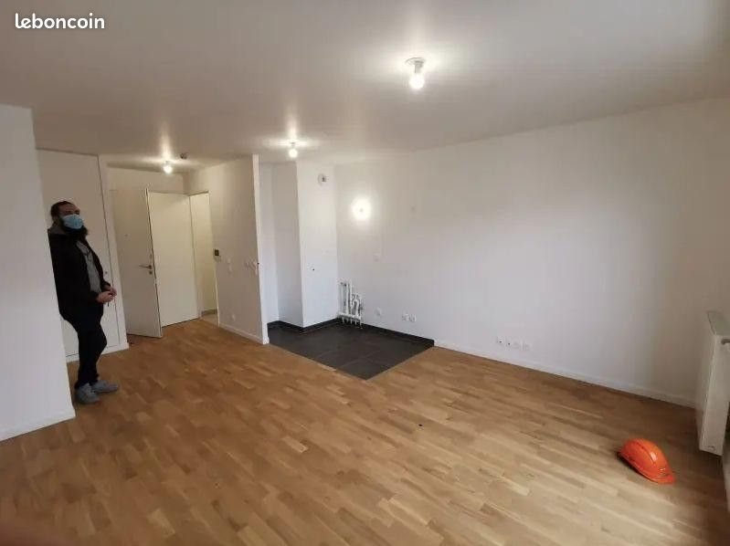 Appartement à louer, 45m², Suresnes