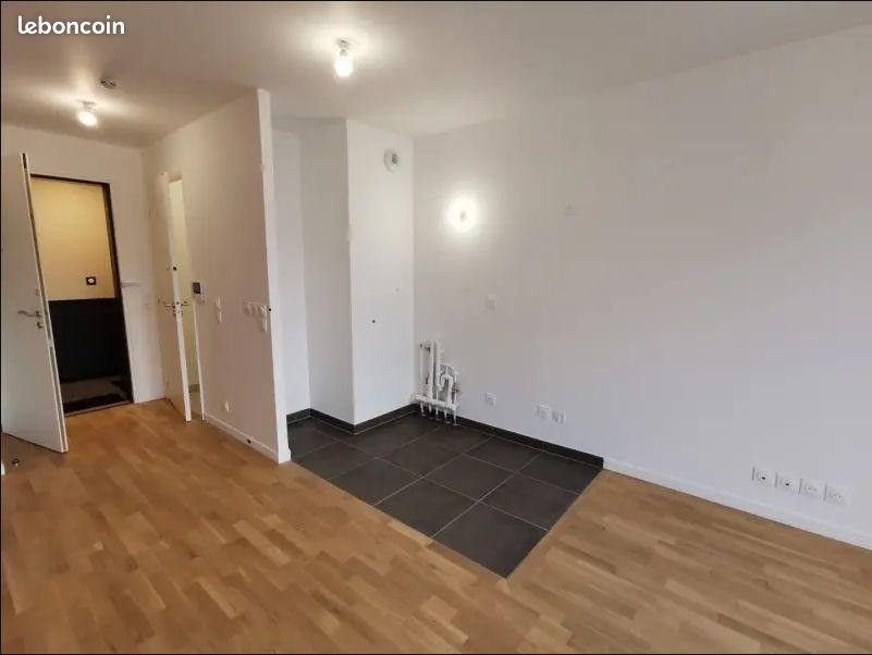 Appartement à louer, 45m², Suresnes
