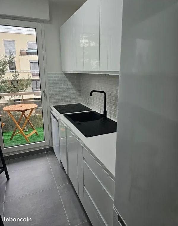 Appartement à louer, 51m², Courbevoie