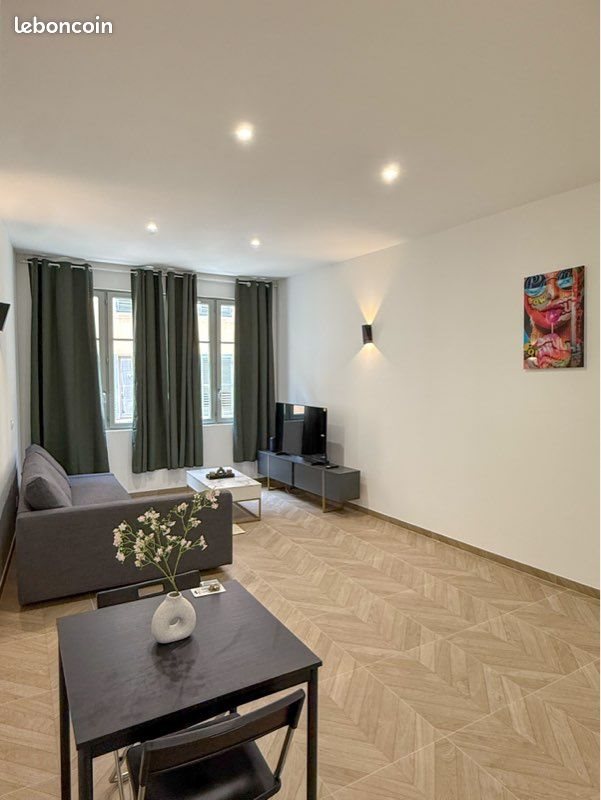 Appartement à louer, 33m², Toulon