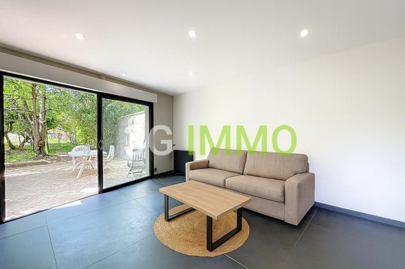 Maison à vendre, 4m², Follainville-Dennemont