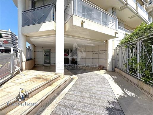 CANNISIMMO · à Cannes · 30 000 €