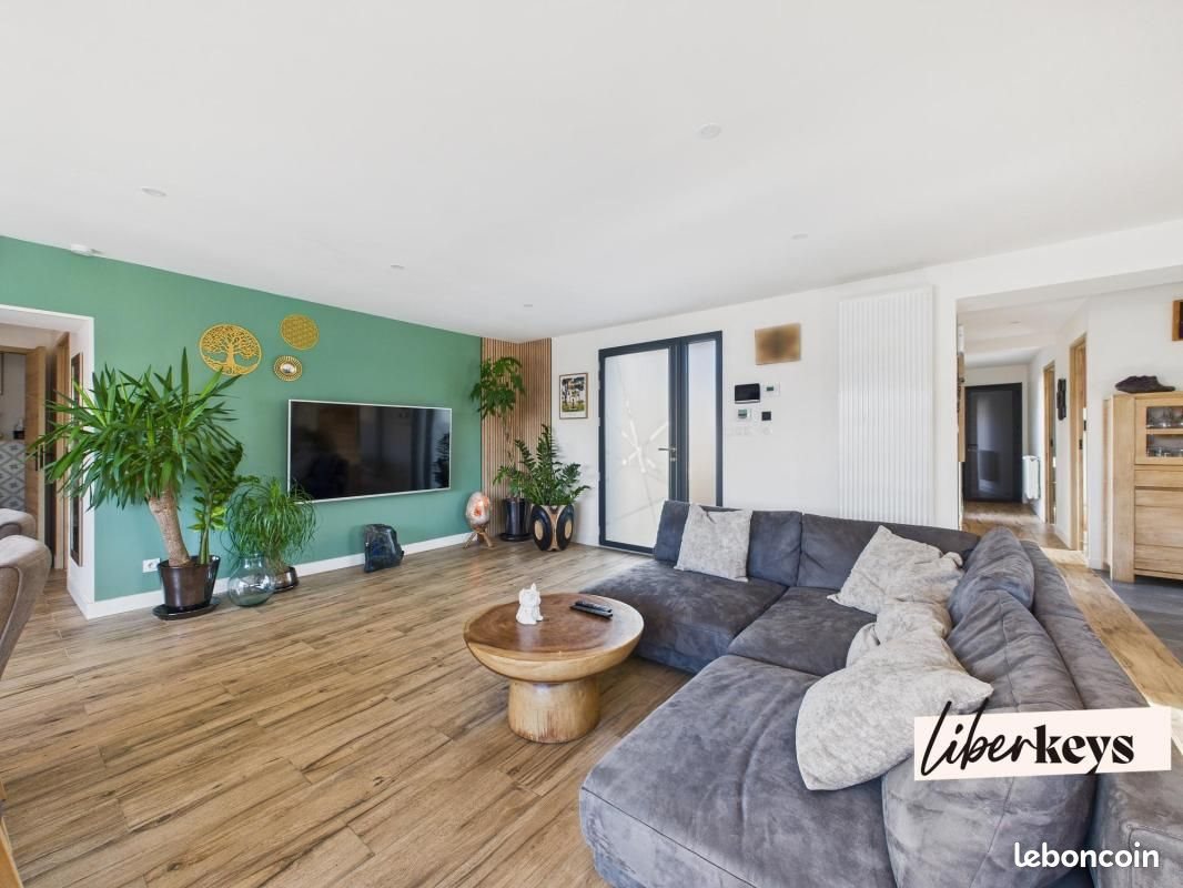 Maison à vendre, 187m², Reyrieux