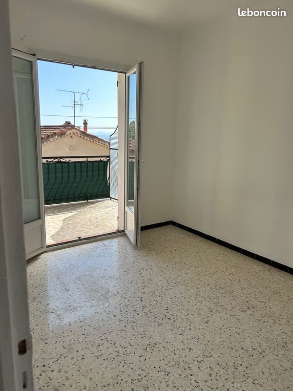 Appartement à louer, 43m², Aspremont