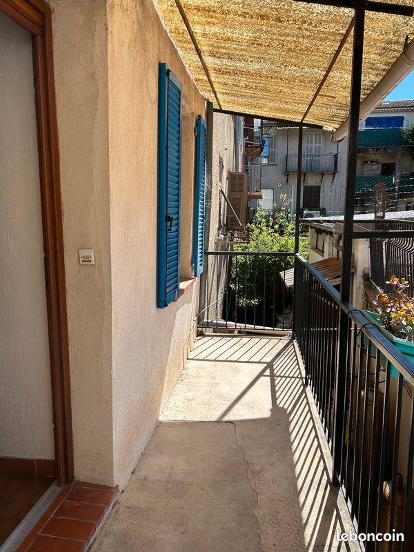Appartement à louer, 24m², Tourrette-Levens