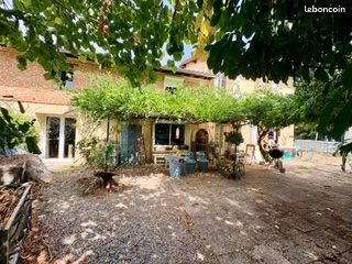 Maison à louer, 147m², Saint-Geniès-Bellevue