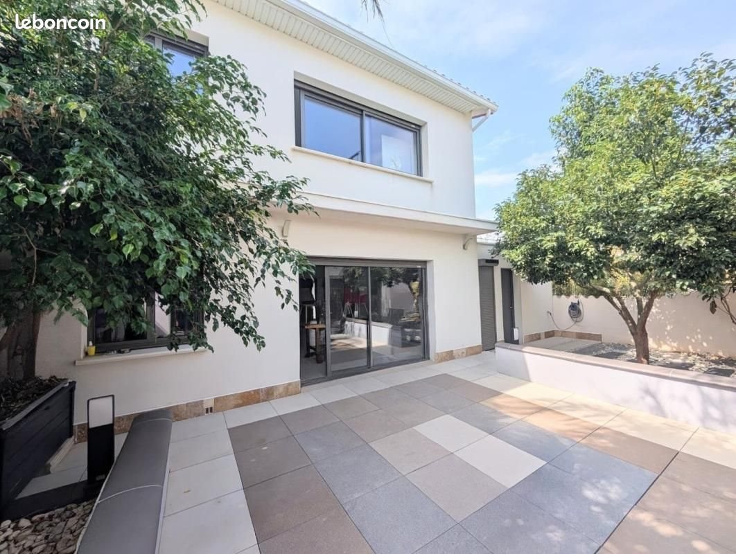 Maison à vendre, 261m², Saint-Cyprien
