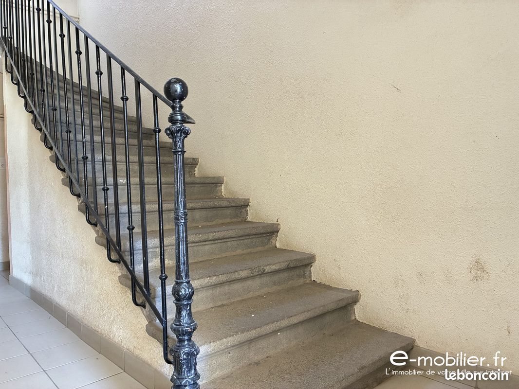 Maison à vendre, 370m², Saint-Alban-les-Eaux