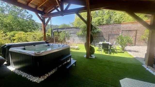 Maison à vendre, 161m², Villemoirieu