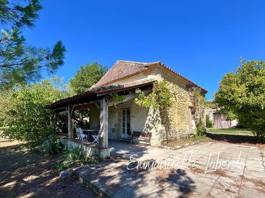 Maison 10 pièces 276 m² · à Saint-Colomb-de-Lauzun · 276 m² · 378 000 €