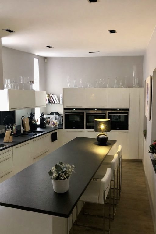 Maison à vendre, 326m², Mont-Saint-Eloi
