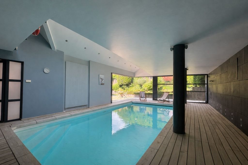 Maison à vendre, 326m², Mont-Saint-Eloi