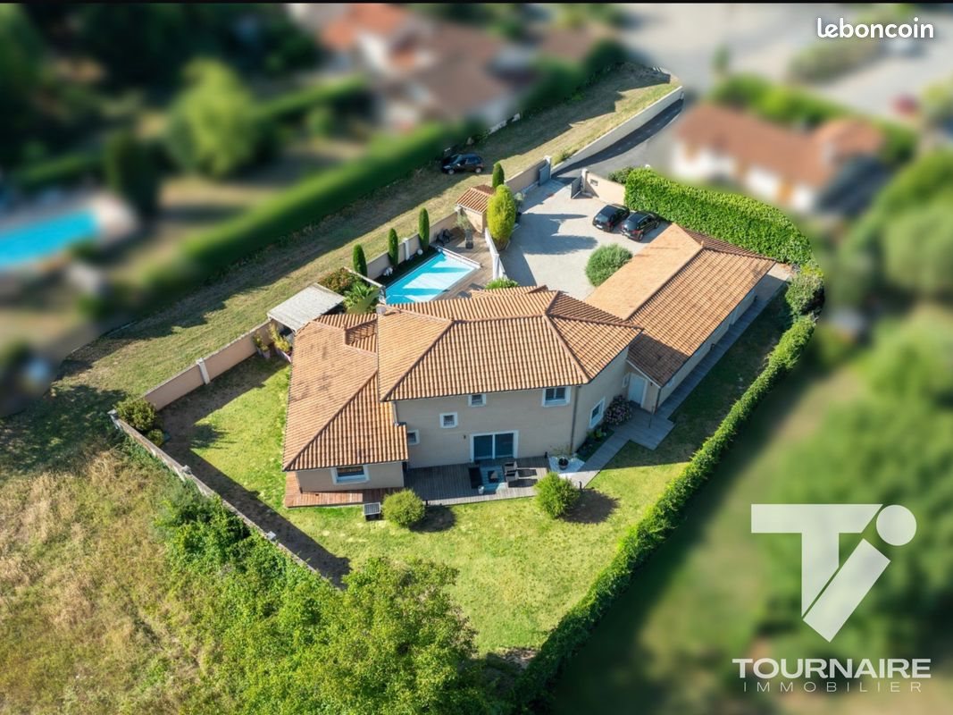 Maison à vendre, 228m², Saint-Didier-de-Formans