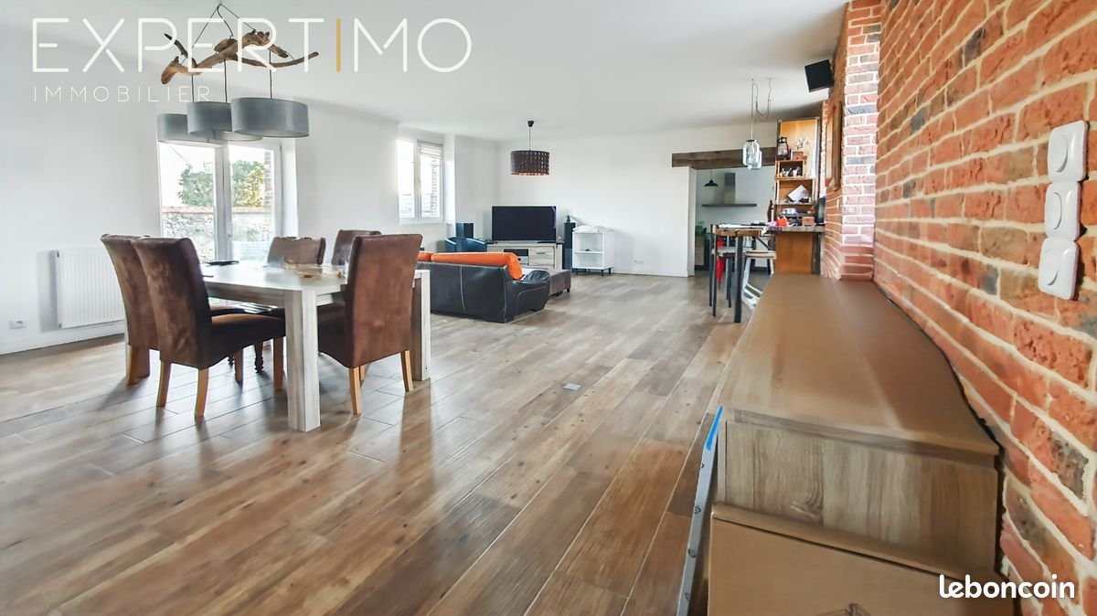 Maison à vendre, 200m², Bû