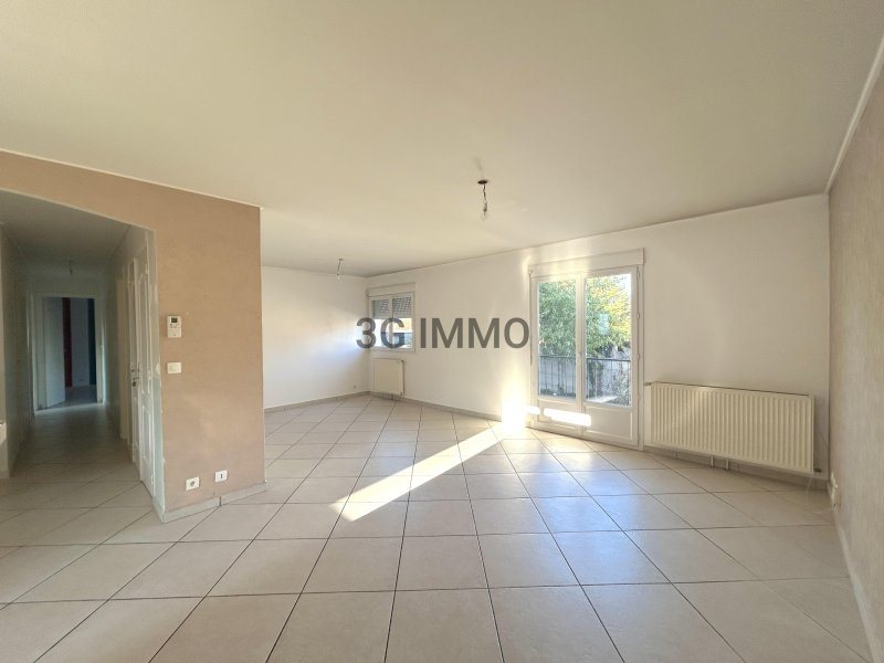 Maison à vendre, 3m², Le Pin