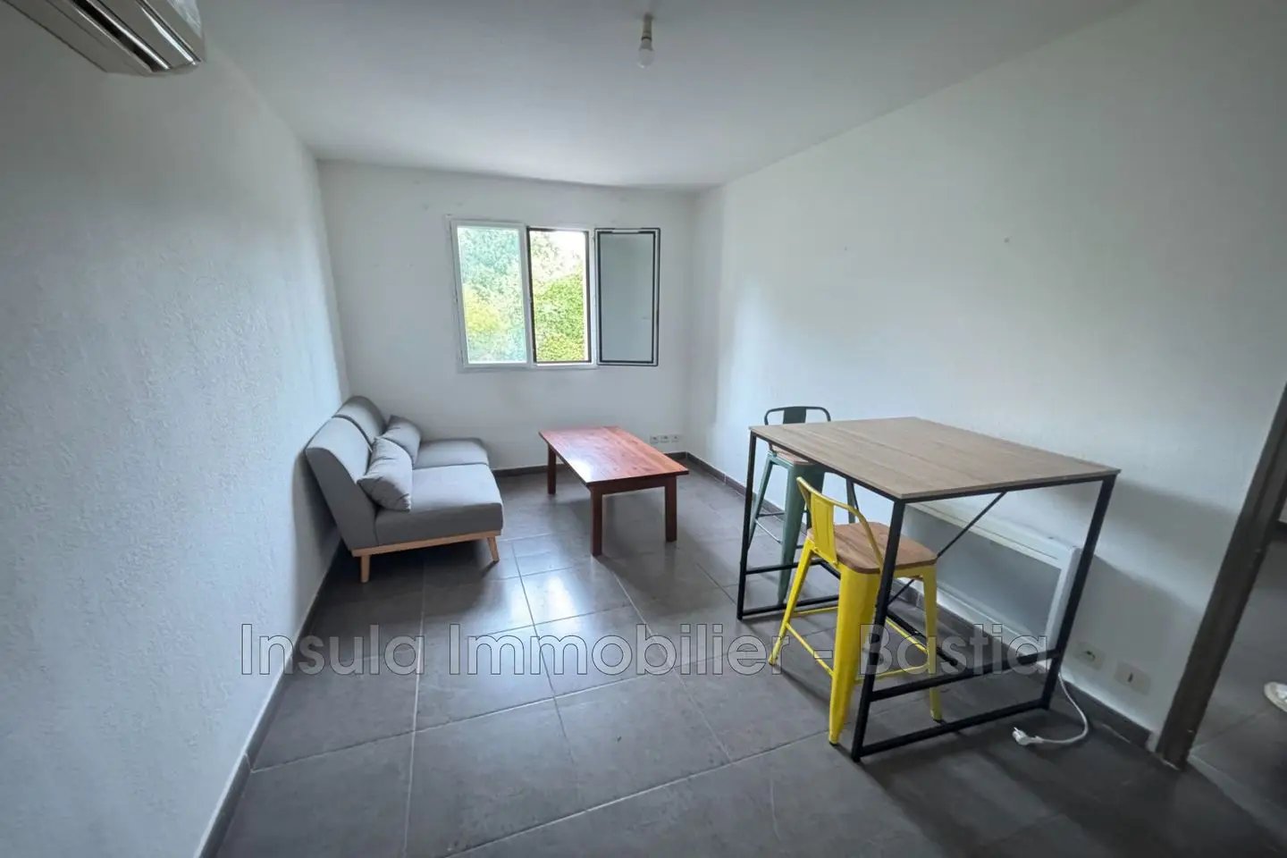 Appartement à louer, 44m², Corte