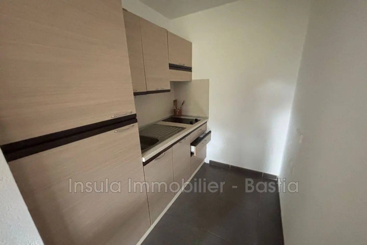 Appartement à louer, 44m², Corte