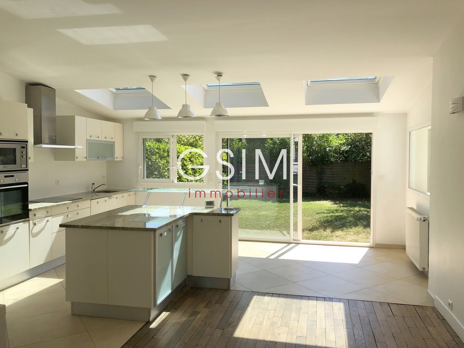 Maison à louer, 130m², La Celle-Saint-Cloud