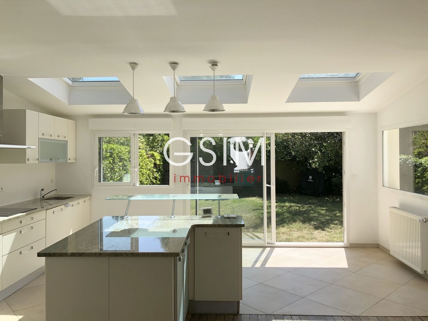 Maison à louer, 130m², La Celle-Saint-Cloud
