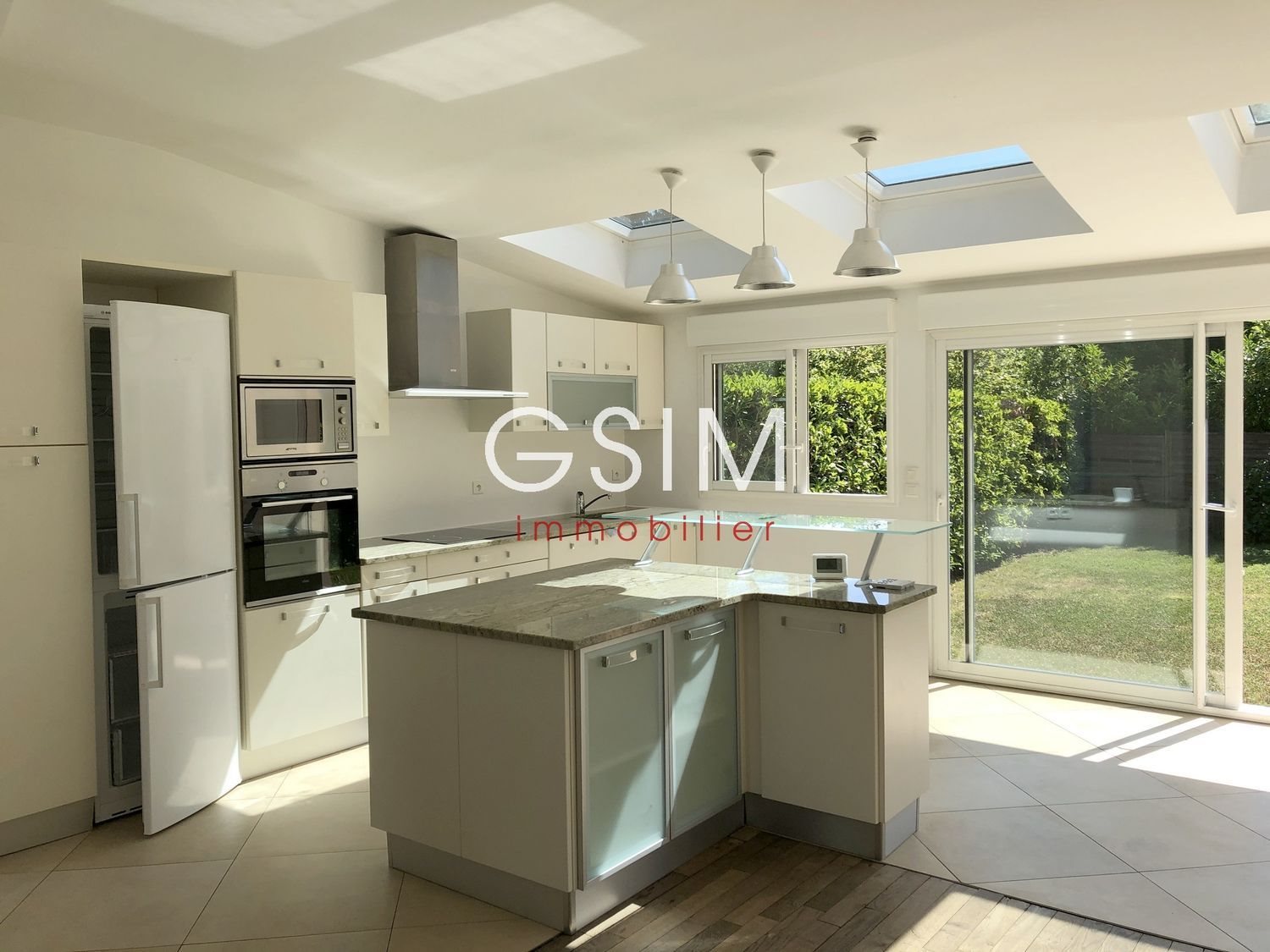 Maison à louer, 130m², La Celle-Saint-Cloud