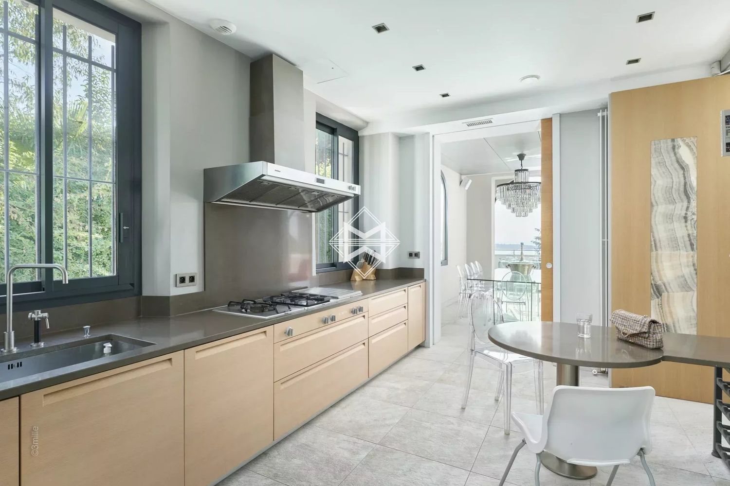 Maison à louer, 318m², Cannes