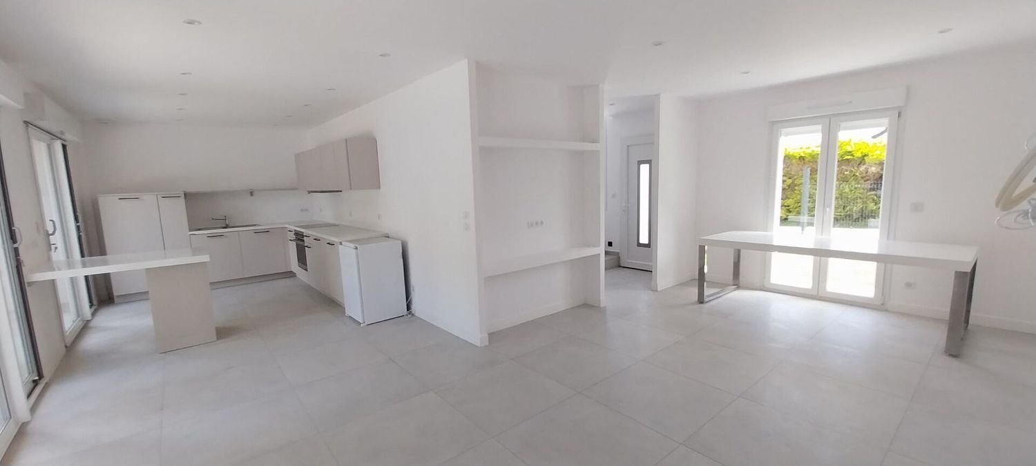 Maison à vendre, 120m², Saint-Hilarion