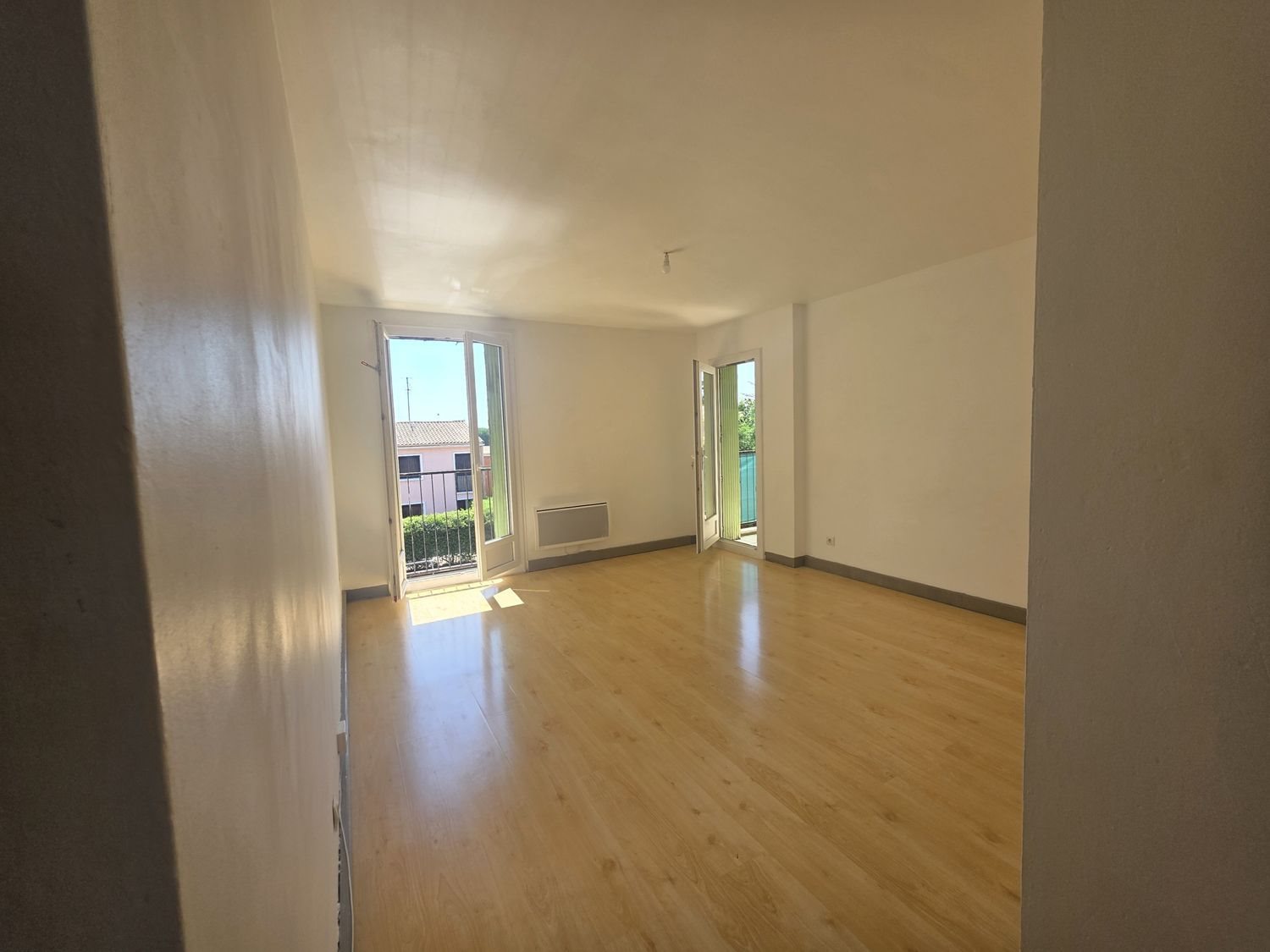 Appartement à louer, 76m², Garons