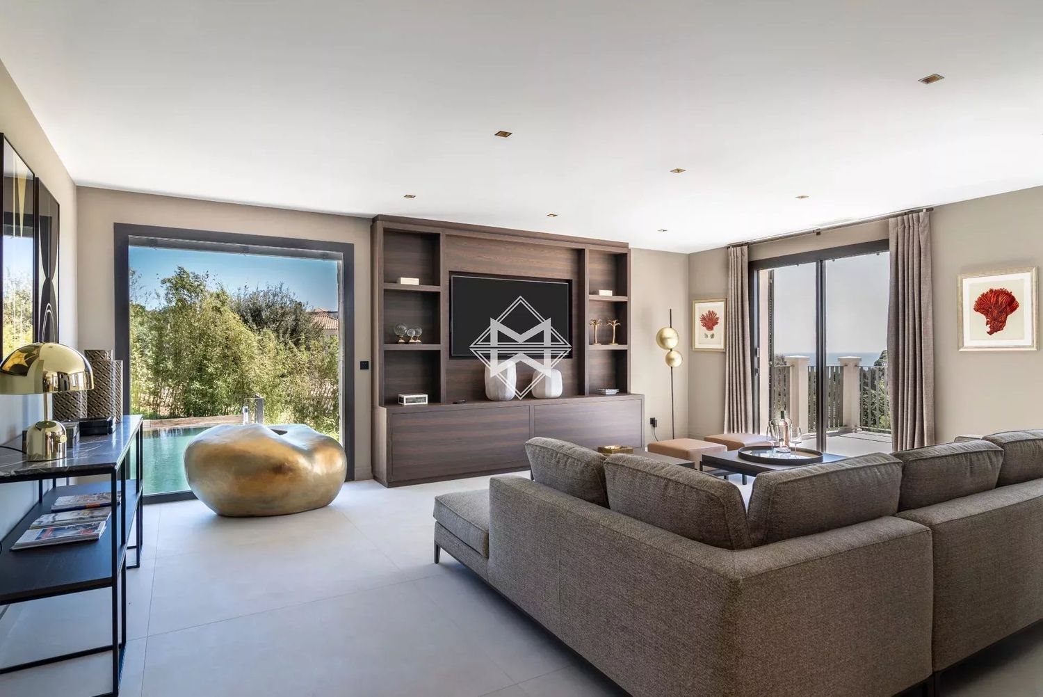 Maison à louer, 390m², La Croix-Valmer