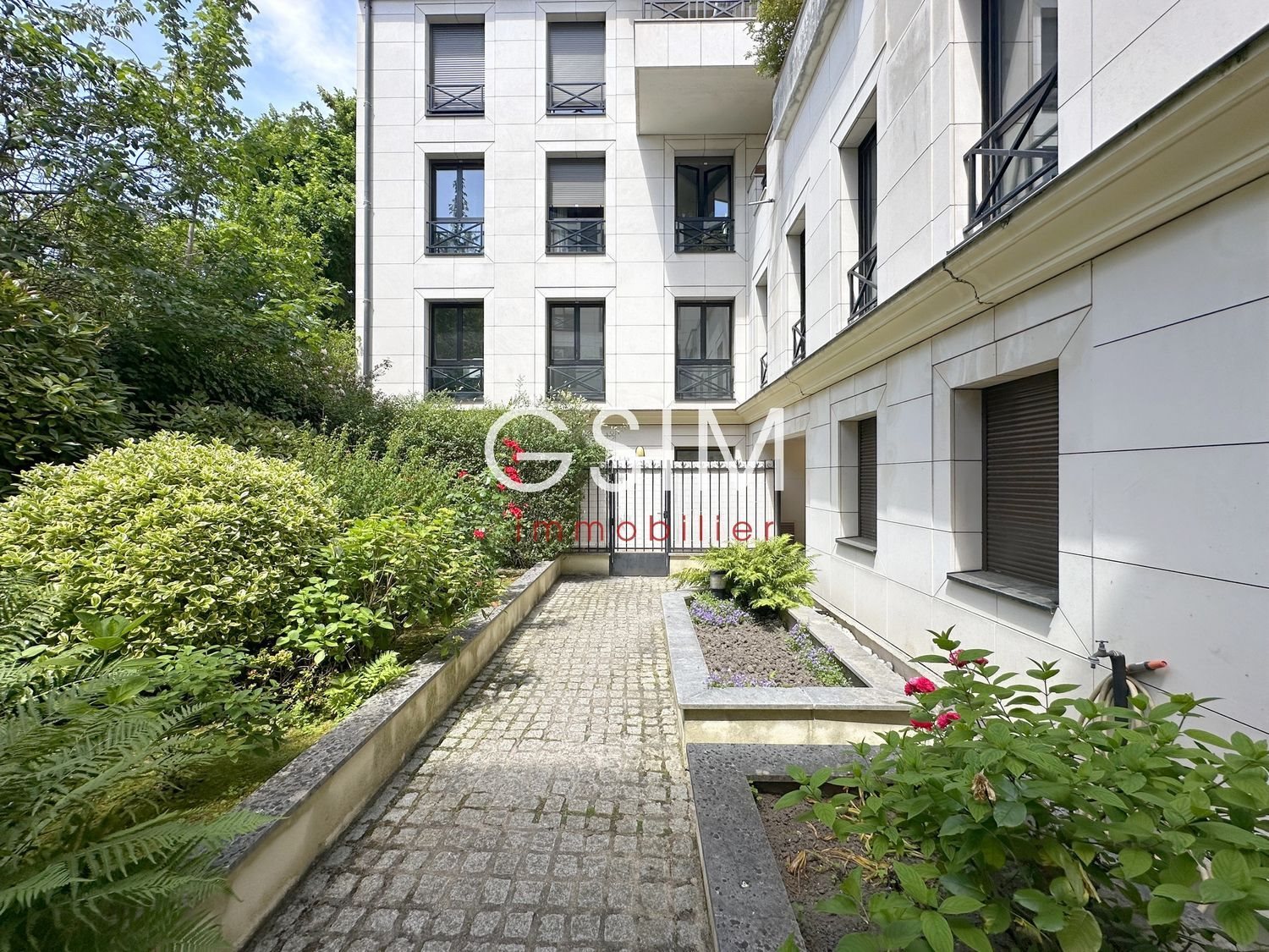 Appartement à louer, 90m², Garches