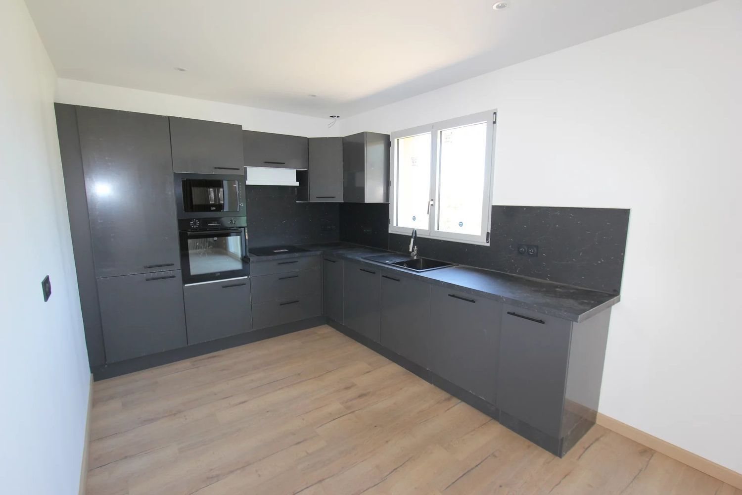 Maison à vendre, 86m², Neuville