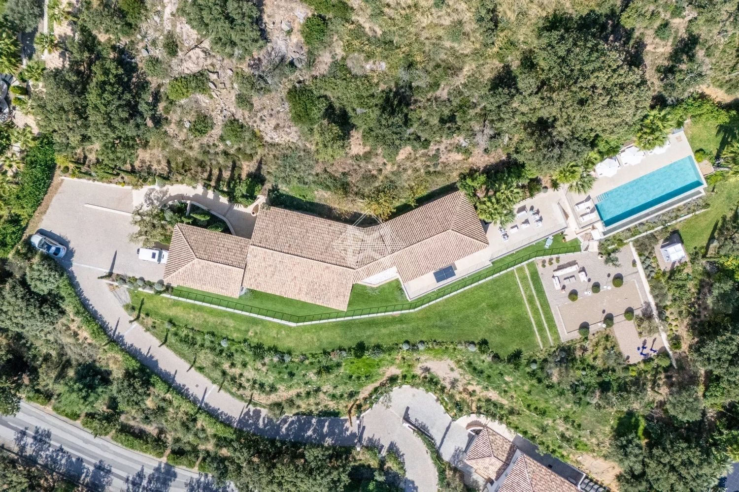 Maison à louer, 575m², Grimaud