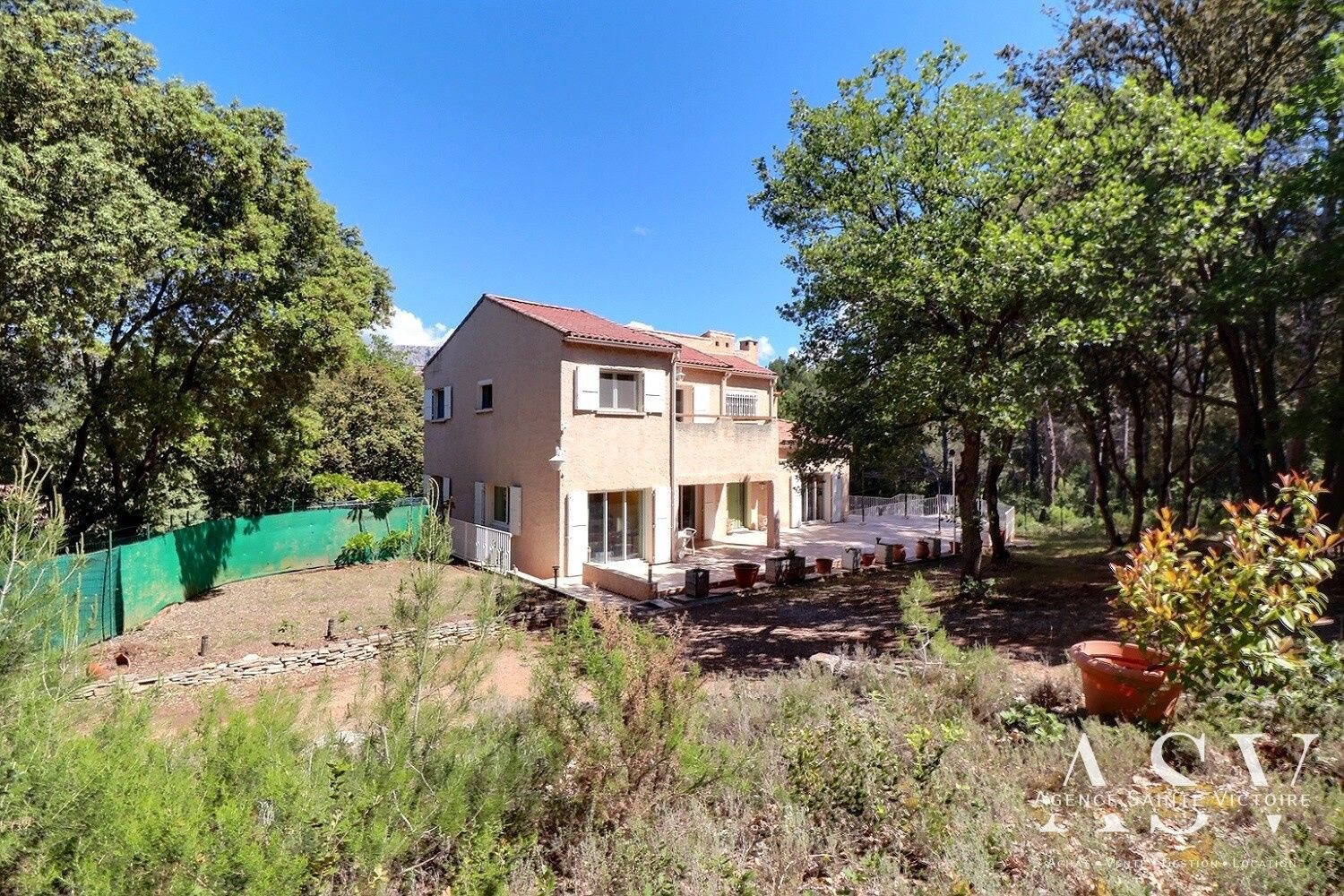Maison à vendre, 200m², Châteauneuf-le-Rouge