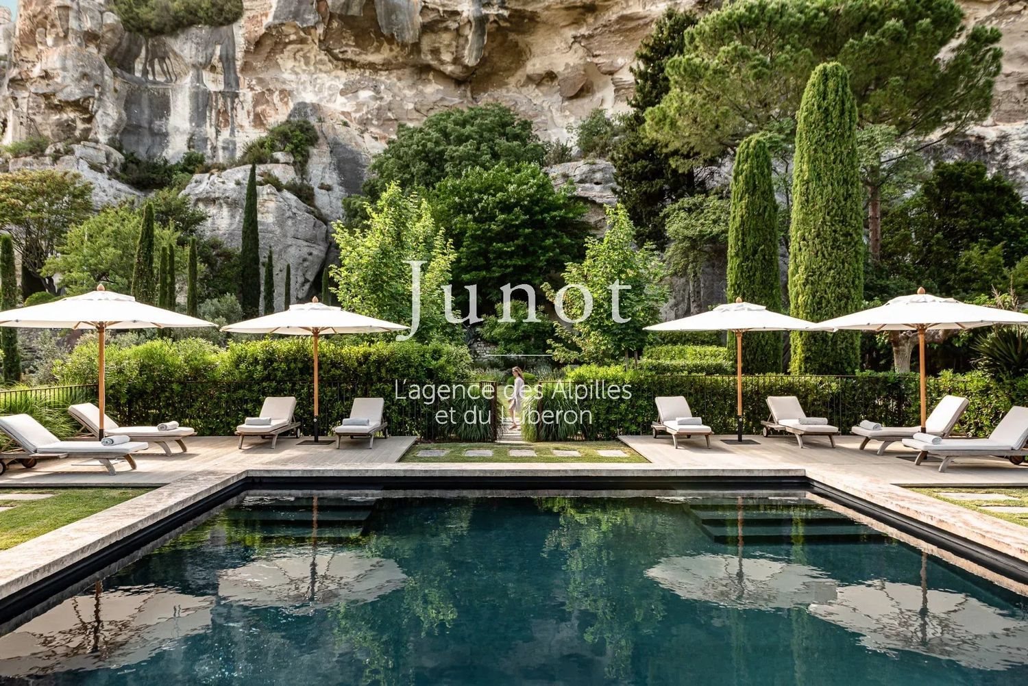 Maison à louer, 334m², Maussane-les-Alpilles
