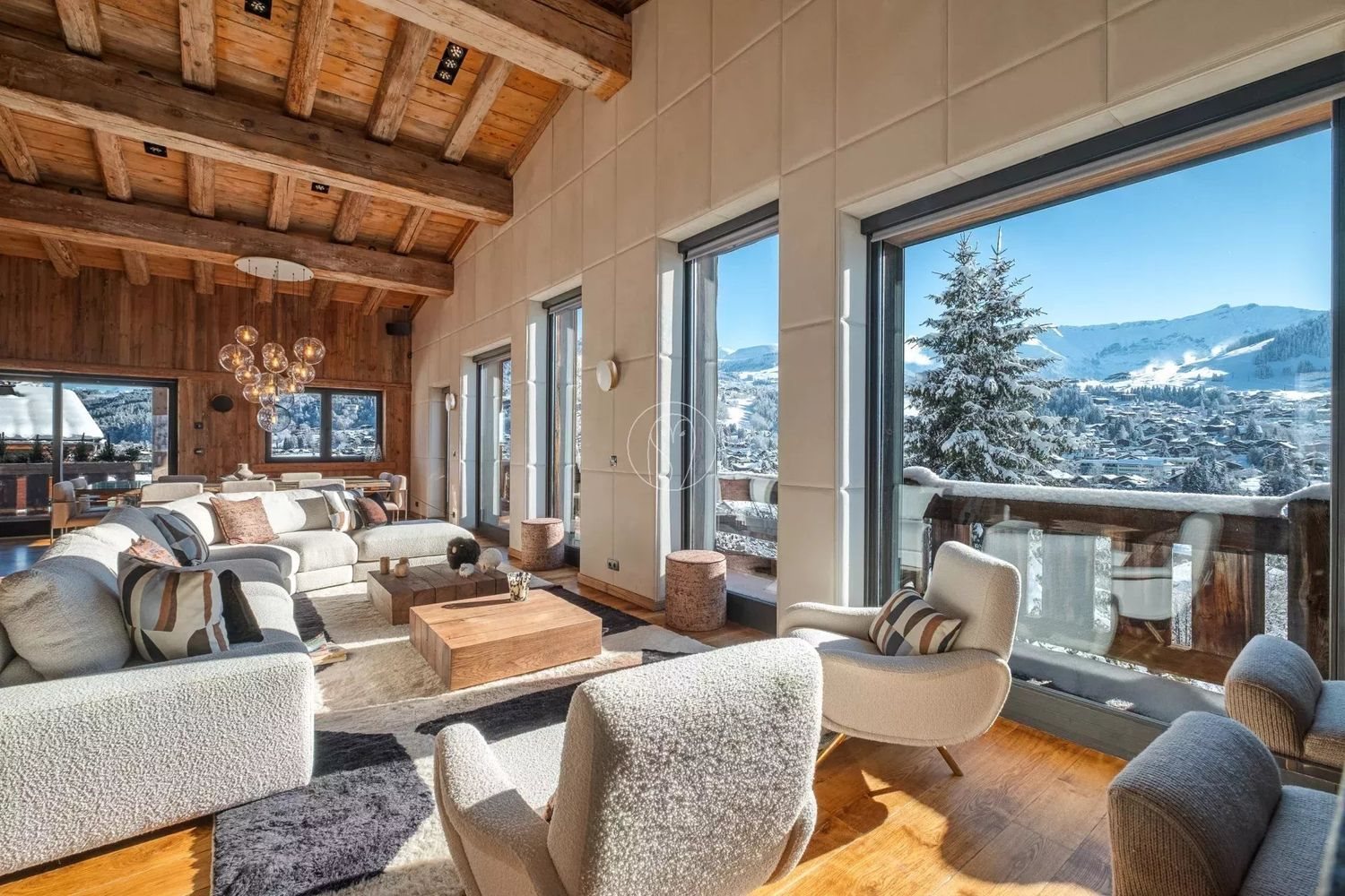 Maison à louer, 477m², Megève