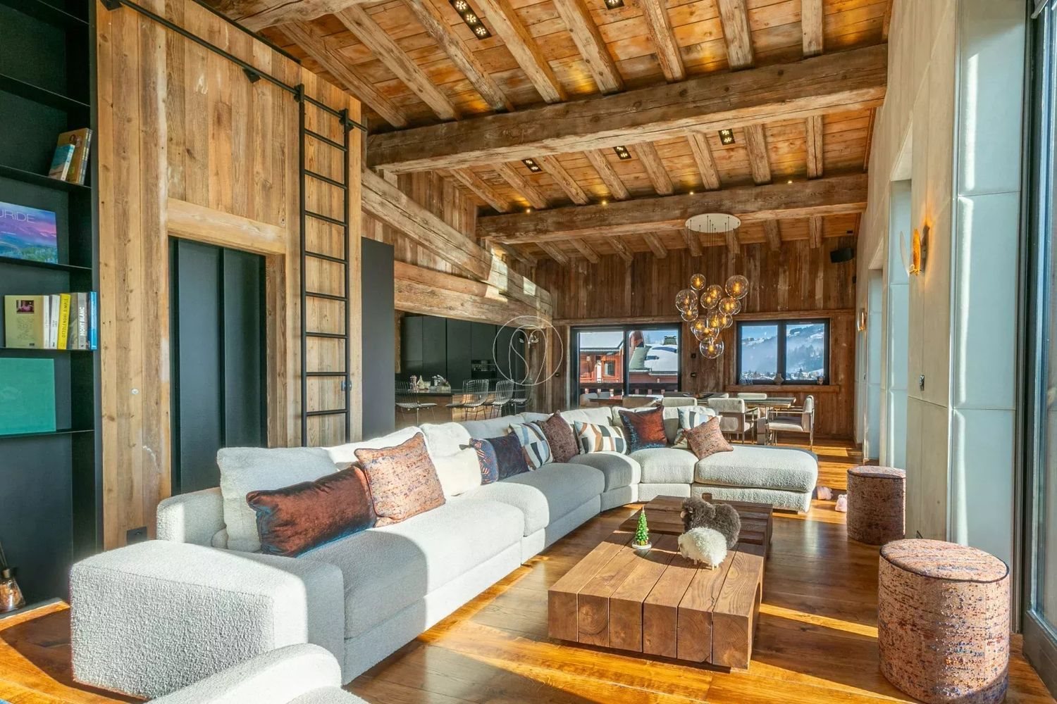 Maison à louer, 477m², Megève