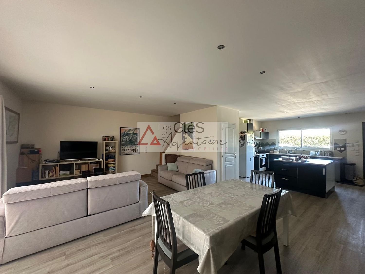 Maison à louer, 121m², Podensac