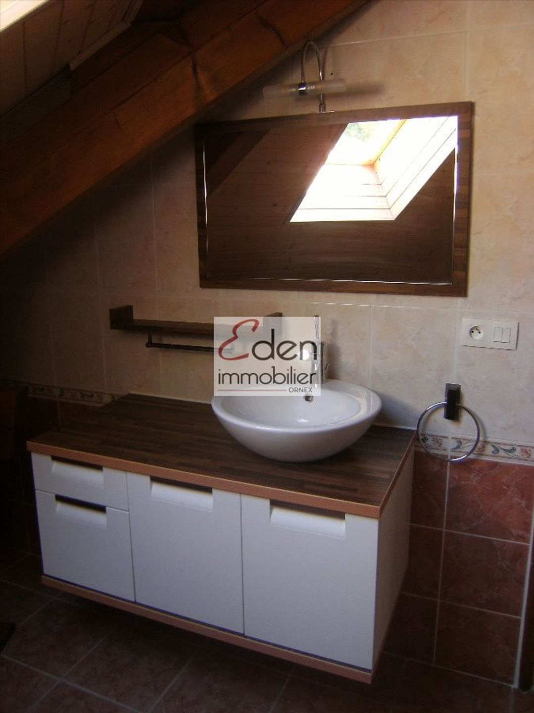 Maison à louer, 115m², Cessy