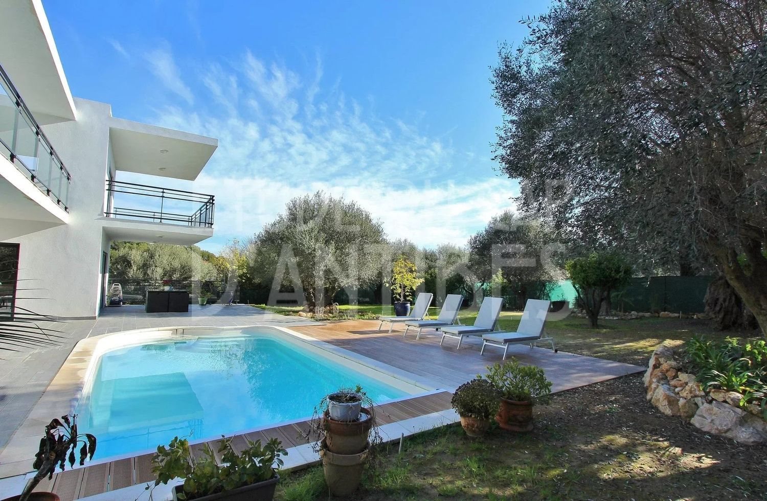 Maison à louer, 209m², Vallauris