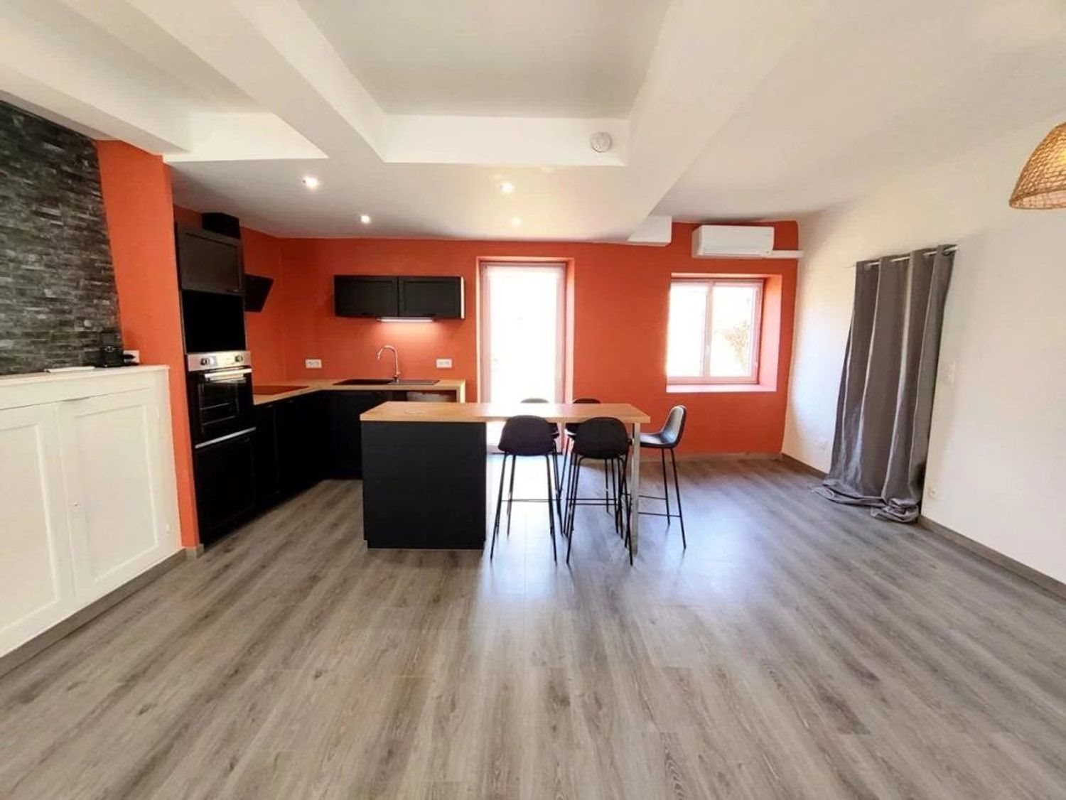 Maison à louer, 84m², Crémieu