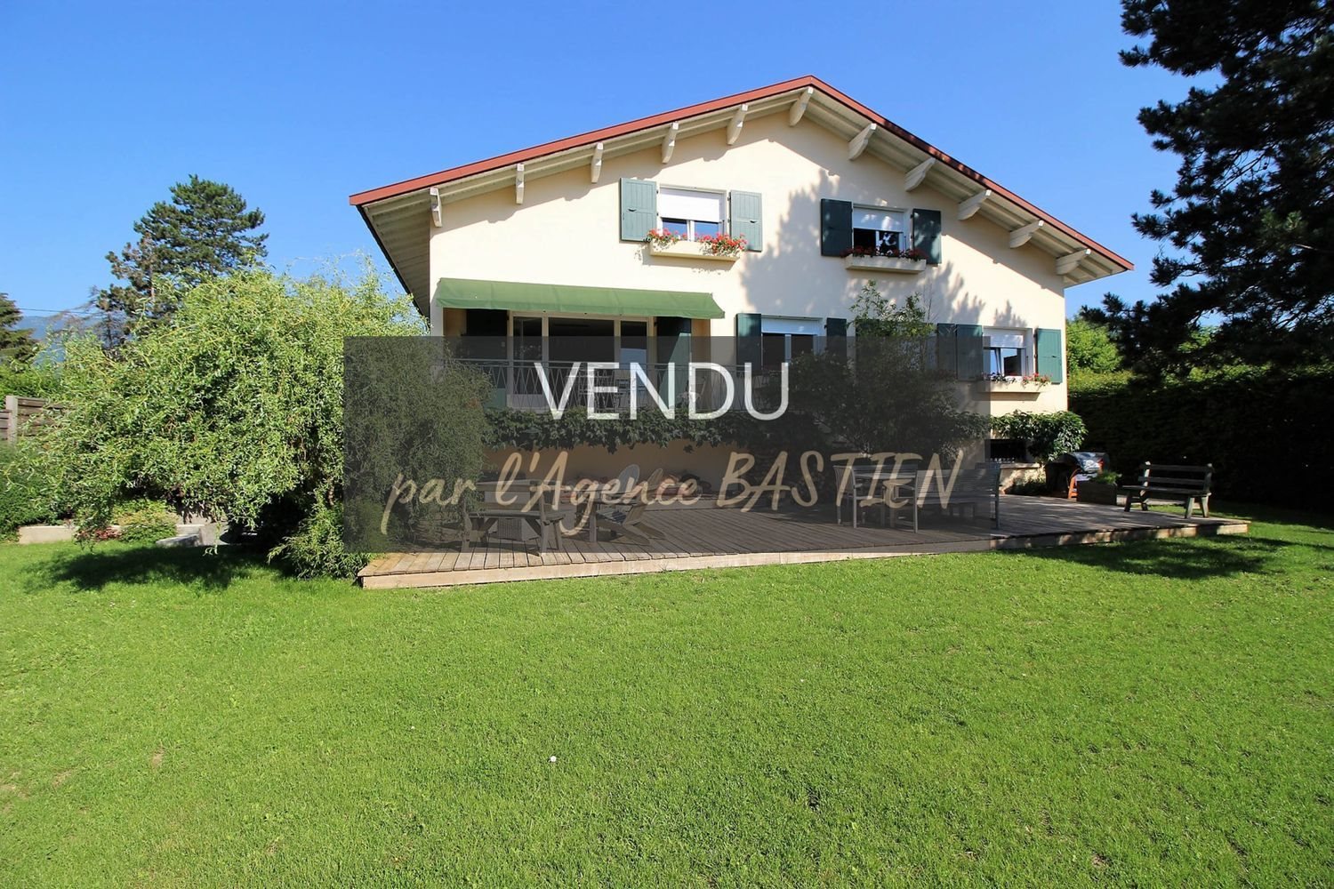Maison à vendre, 234m², Saint-Genis-Pouilly