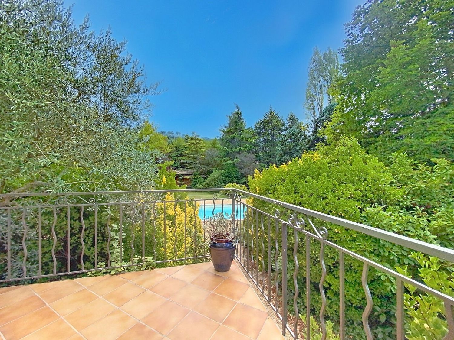 Maison à vendre, 153m², Mimet