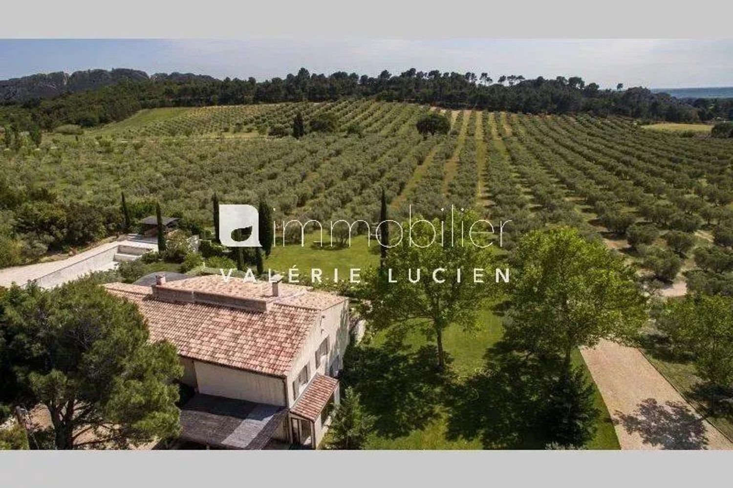 Maison à louer, 250m², Mouriès