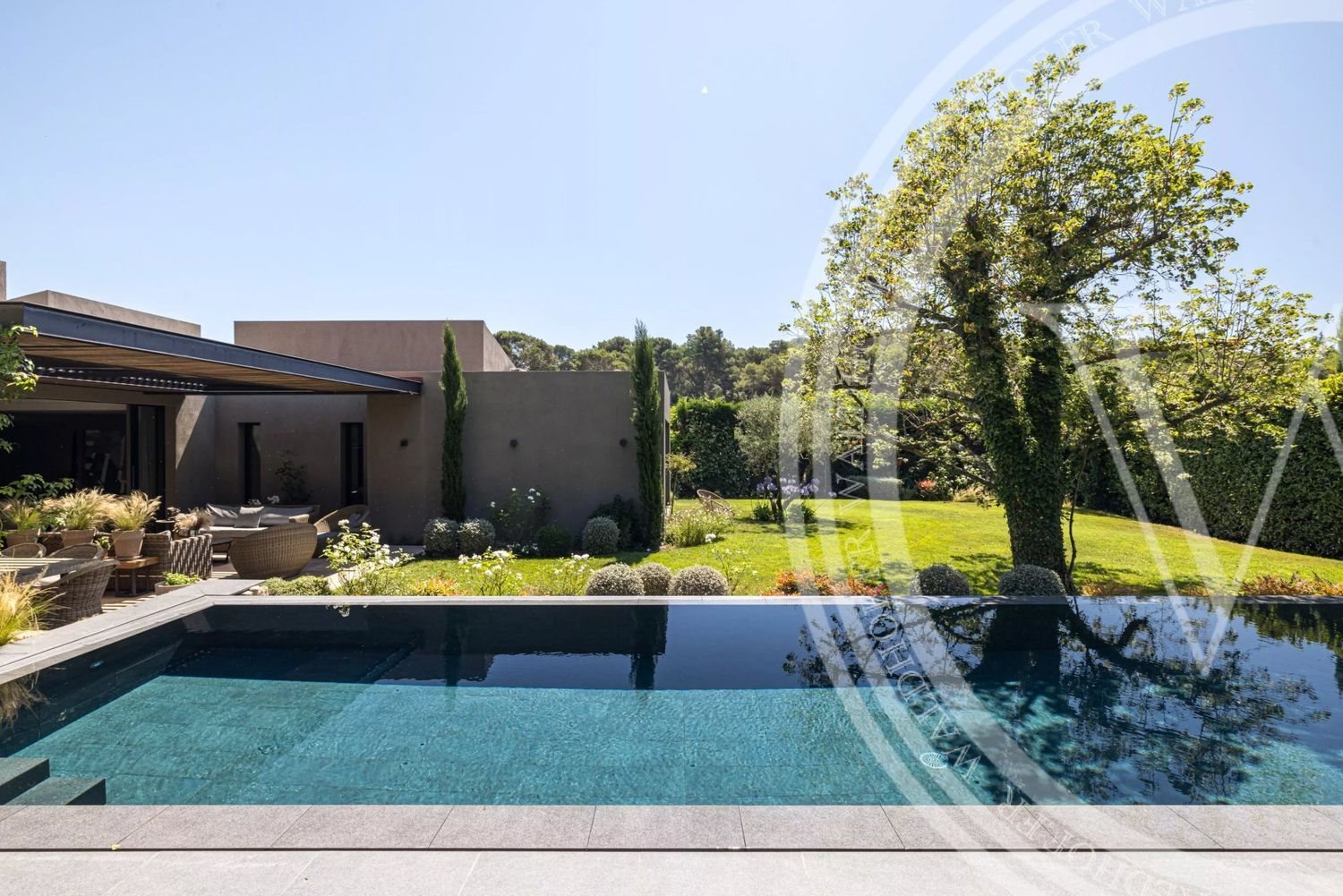 Maison à louer, 227m², Mougins