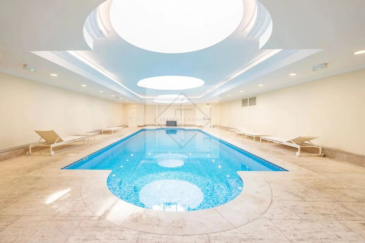 Appartement à louer, 104m², Cannes