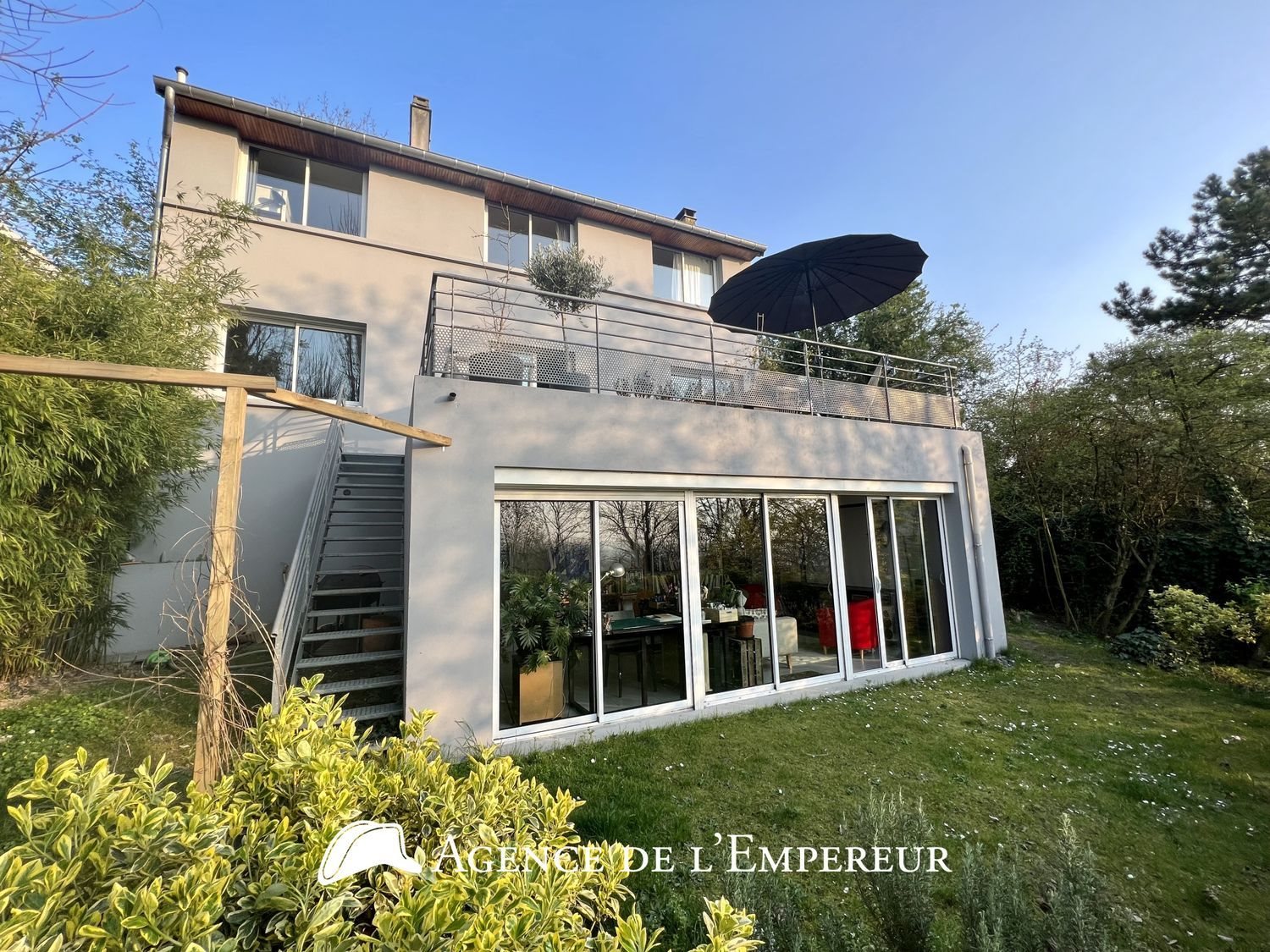 Maison à louer, 220m², Nanterre