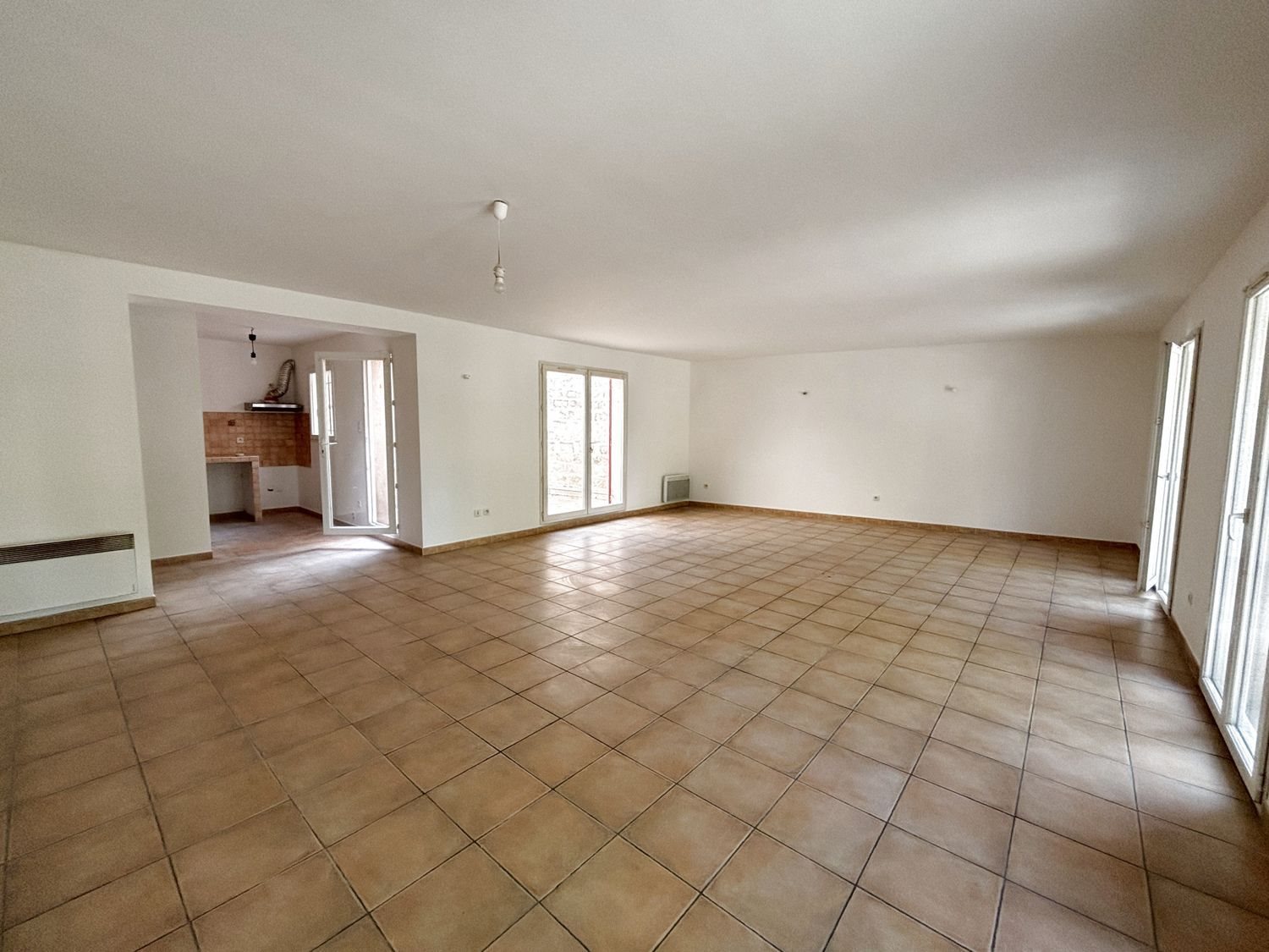 Appartement à louer, 138m², Aigues-Mortes