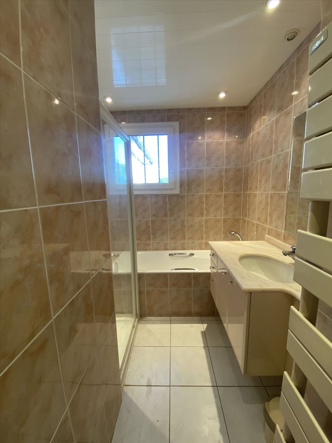 Maison à vendre, 84m², Abondant