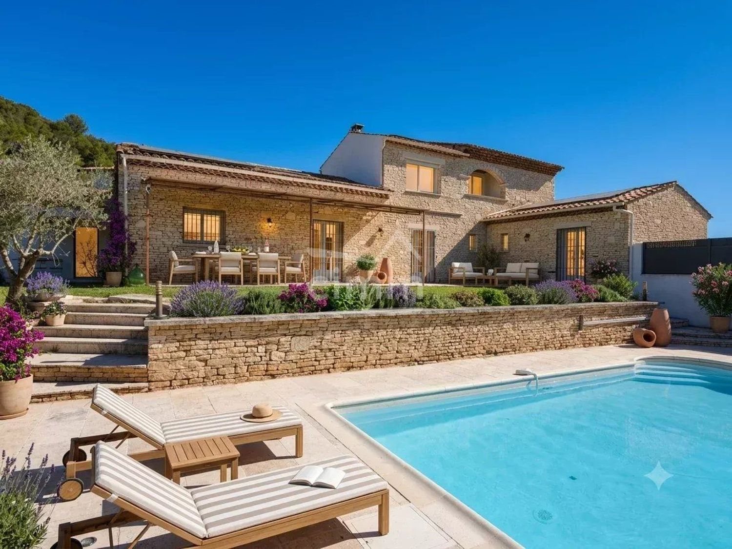 Maison à vendre, 213m², Oraison