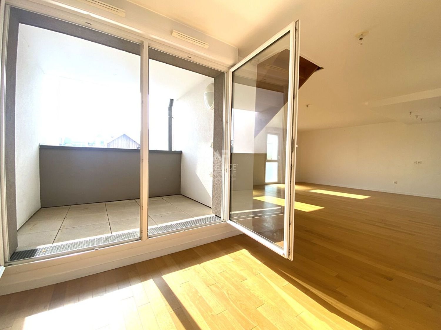 Appartement à louer, 104m², Nanterre